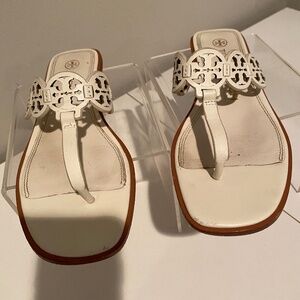 TORY BURCH TINY MILLER IVORY LEATHER THONG SANDAL SIZE 7.5